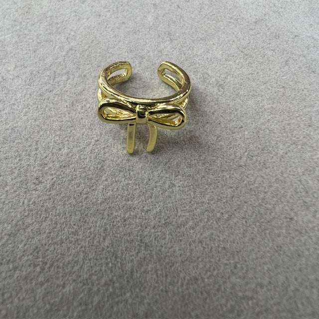 EAR CUFF