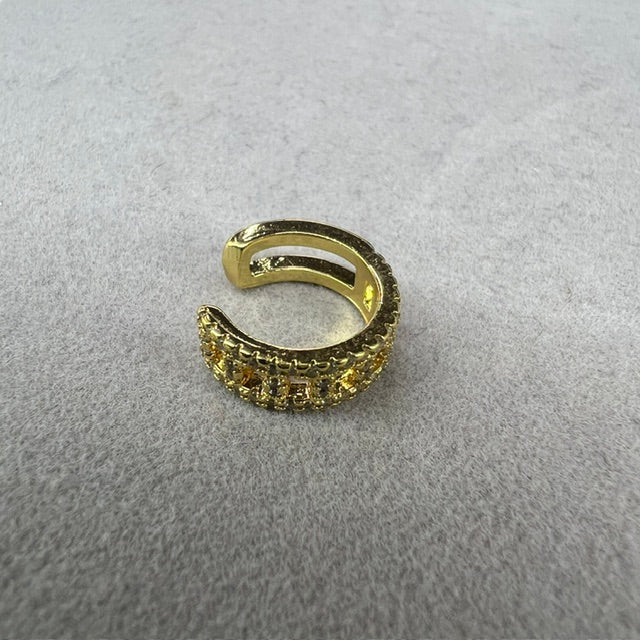 EAR CUFF
